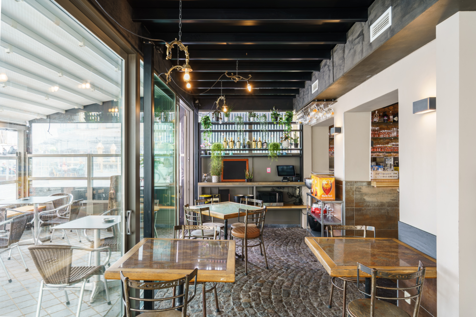Restaurant atmosphere